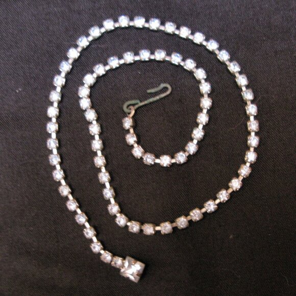 VINTAGE RHINESTONE LOT, SPARKLY VARIETY, JEWELRY FOR ANY OCCASION - Picture 12 of 16